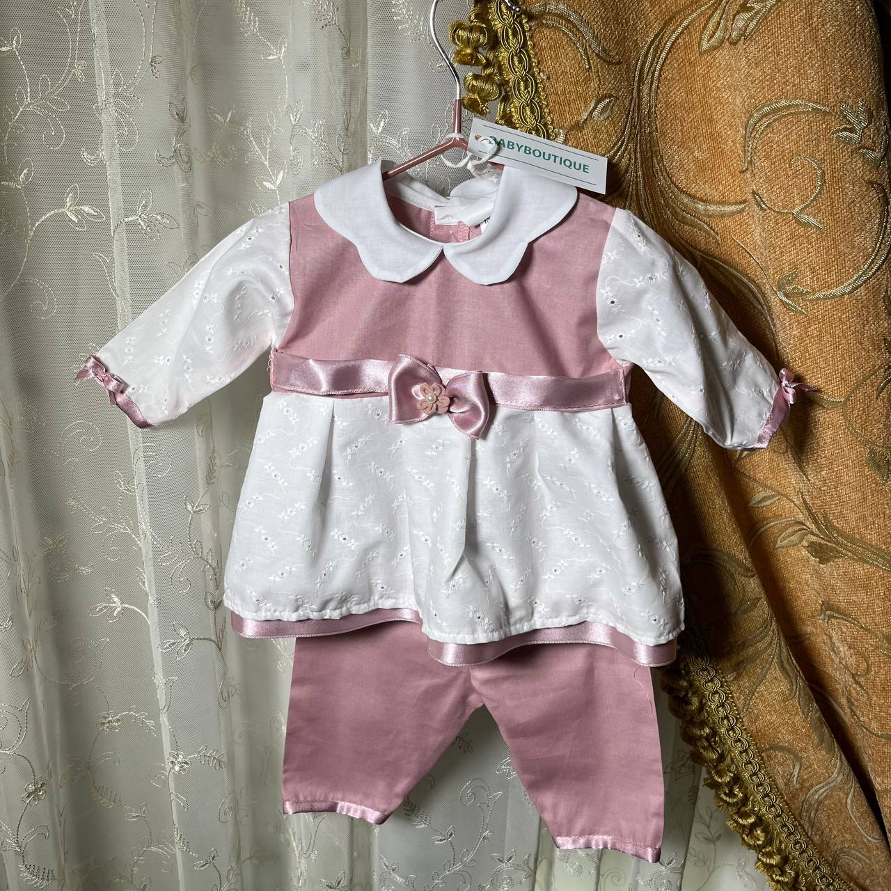 Coordonné BabyChic, Robe + Pantalon et Chaussures, 3 PCS,